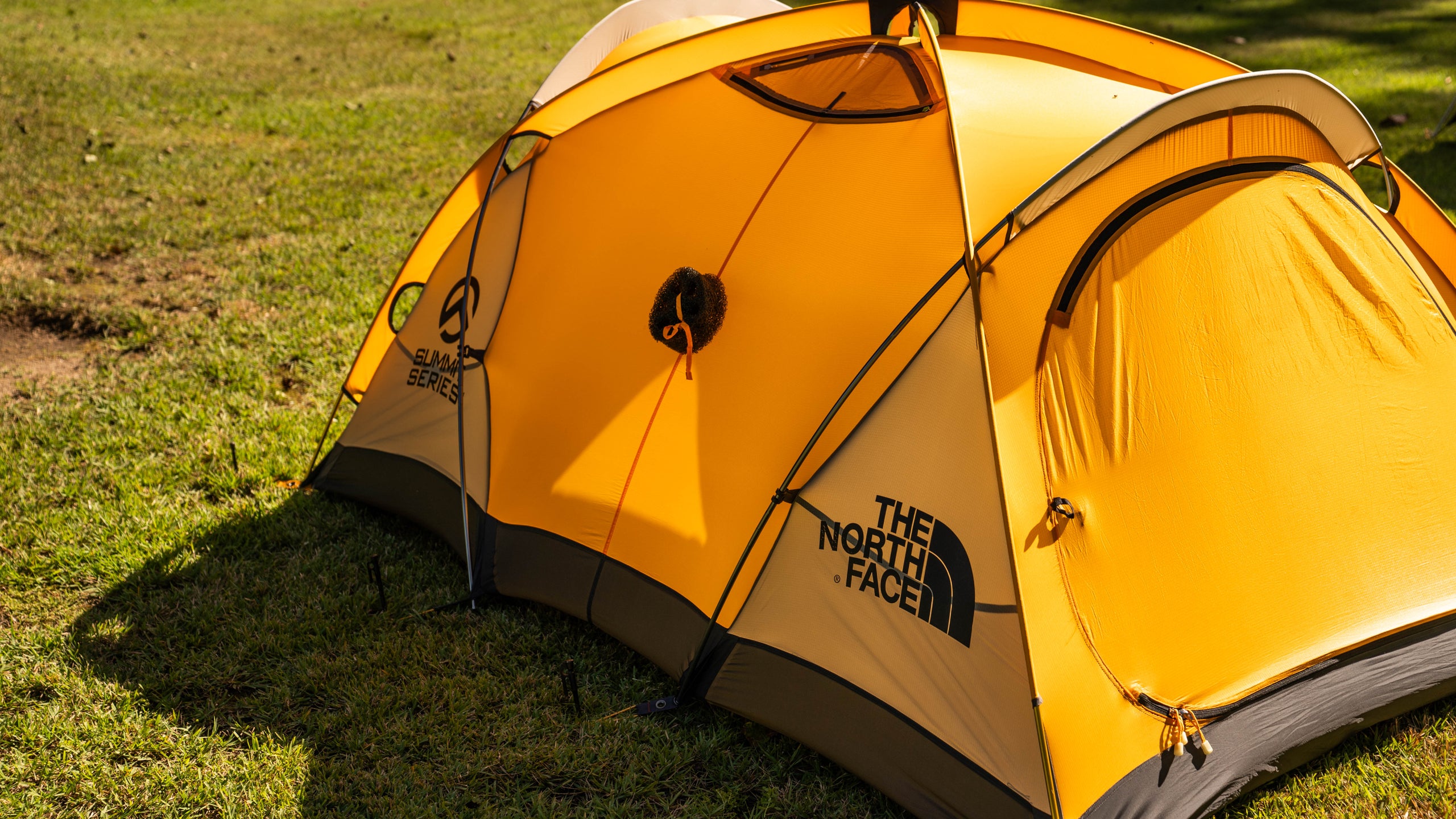 再値下げTHE NORTH FACE MOUNTAIN25 人気の旧カラー