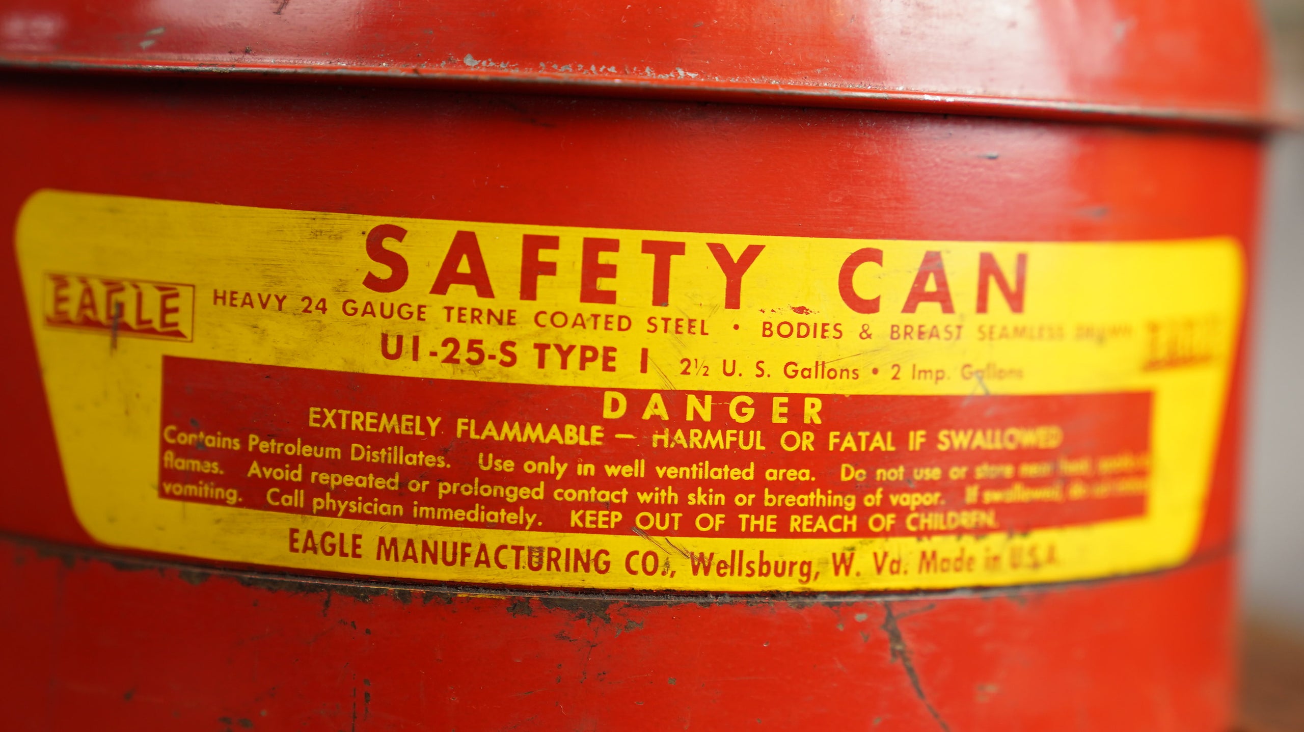 Vintage EAGLE Metal GasolinCan SafetyCan 1gallon Oil Can